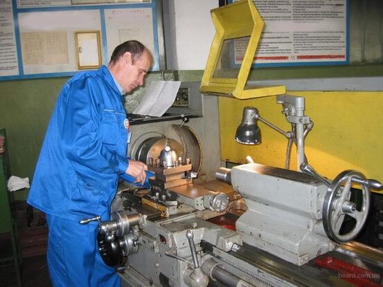 Artroza vertebrelor cervicale se dezvoltă din cauza încordărilor excesive pe gât